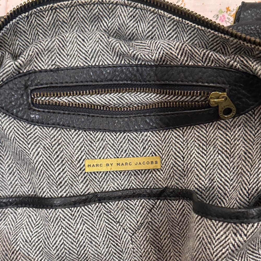 Marc by Marc Jacobs leather overnight bag - Picture 9 of 14